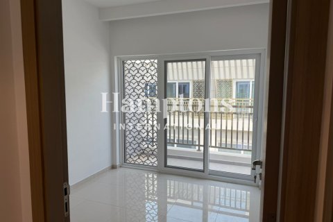 Townhouse in Camelia, Arabian Ranches 2, Dubai 3 bedrooms, 112.23983042 sq.m. № 105676 - photo 3