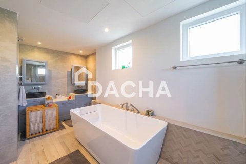 Villa in Meadows, Dubai 4 bedrooms, 372 sq.m. № 104762 - photo 5