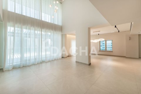Apartment in Emaar 6 Towers, Dubai Marina, Dubai 3 bedrooms, 402 sq.m. № 104758 - photo 19