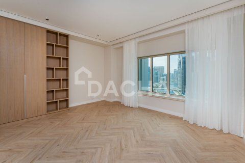 Apartment in Emaar 6 Towers, Dubai Marina, Dubai 3 bedrooms, 402 sq.m. № 104758 - photo 13