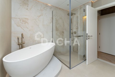 Apartment in Emaar 6 Towers, Dubai Marina, Dubai 3 bedrooms, 402 sq.m. № 104758 - photo 8