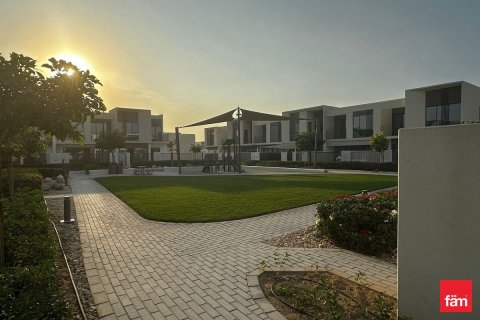 Townhouse in Dubai 3 bedrooms, 174 sq.m. № 71704 - photo 16