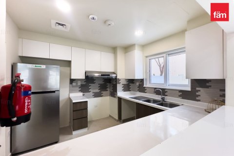 Adosado en Dubai, 4 dormitorios, 230 m², № 83706 - foto 4