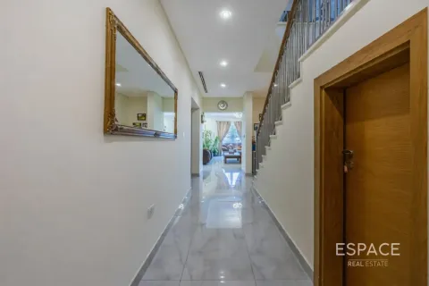 Adosado en Al Furjan, Dubai, 3 dormitorios, 262 m², № 122547 - foto 8