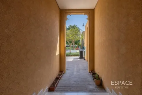 Adosado en Al Furjan, Dubai, 3 dormitorios, 262 m², № 122547 - foto 14