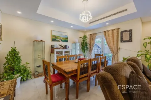 Adosado en Al Furjan, Dubai, 3 dormitorios, 262 m², № 122547 - foto 5