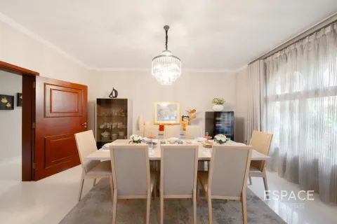 Villa à Dubai Land, Dubai, 4 chambres, 496 m², № 122550 - photo 6