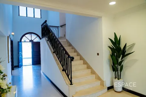 Villa à Palm Jumeirah, Dubai, 5 chambres, 530 m², № 122544 - photo 9