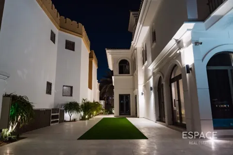 Villa à Palm Jumeirah, Dubai, 5 chambres, 530 m², № 122544 - photo 14