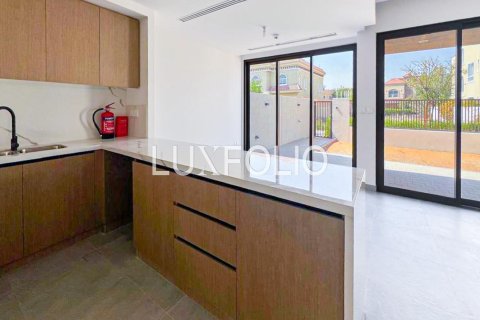 Adosado en Villanova, Dubai Land, Dubai, 3 dormitorios, 184 m², № 46446 - foto 1