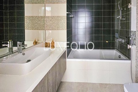Apartment in Jumeirah Village Circle, Dubai 2 bedrooms, 123 sq.m. № 46455 - photo 9
