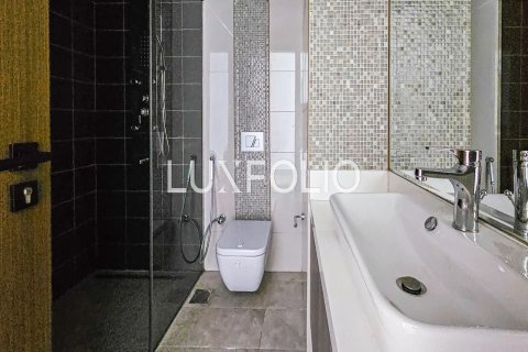 Apartment in Jumeirah Village Circle, Dubai 2 bedrooms, 123 sq.m. № 46455 - photo 16