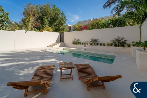 Купить виллу в Арабиан Ранчес, Дубай: 4 спальни, 231м², № 91296 - фото 21