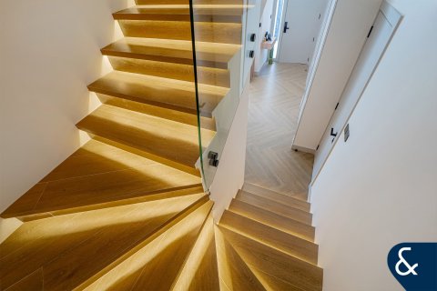 Купить виллу в Арабиан Ранчес, Дубай: 4 спальни, 231м², № 91296 - фото 18