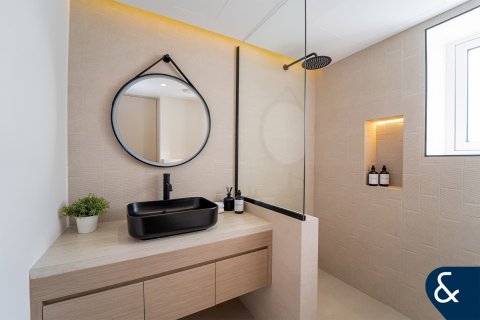 Купить виллу в Арабиан Ранчес, Дубай: 4 спальни, 231м², № 91296 - фото 15