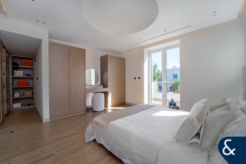 Купить виллу в Арабиан Ранчес, Дубай: 4 спальни, 231м², № 91296 - фото 9