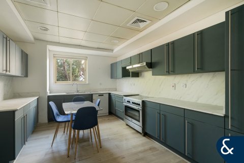 Купить виллу в Jumeirah Islands, Дубай: 4 спальни, 488м², № 91303 - фото 8