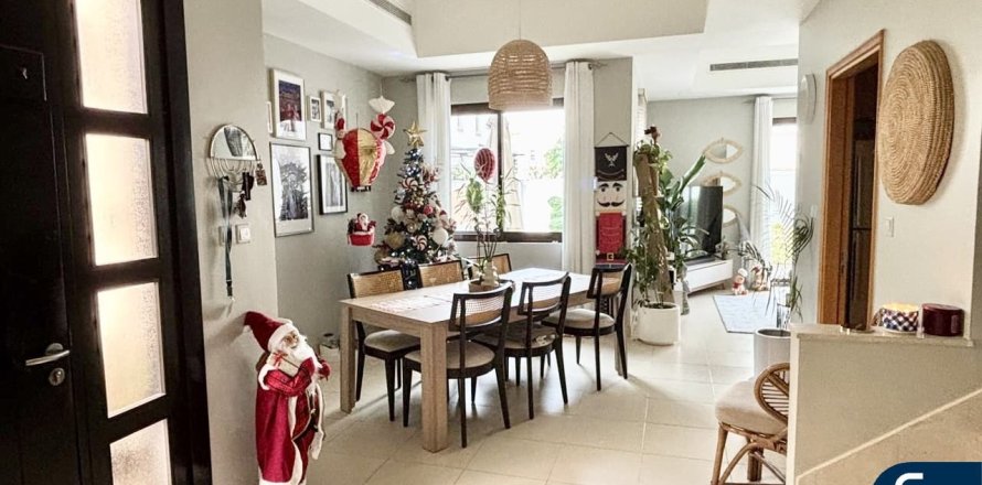 Villa in Mira, Reem, Dubai 3 bedrooms, 264 sq.m. № 91295