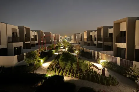 Adosado en Villanova, Dubai Land, Dubai, 4 dormitorios, 234 m², № 92743 - foto 7