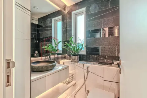 Villa in Villanova, Dubai Land, Dubai 4 bedrooms, 500 sq.m. № 92744 - photo 11