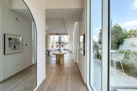 Купить таунхаус в Аль-Барари, Дубай: 4 спальни, 434м², № 43288 - фото 2