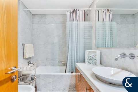 شقة في أبراج بحيرة جميرا, دبي 2 غرف نوم, 189 م² رقم 74864 - صورة 18