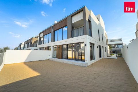 Купить виллу в Tilal Al Ghaf, Дубай: 4 спальни, 232.3м², № 55087 - фото 1