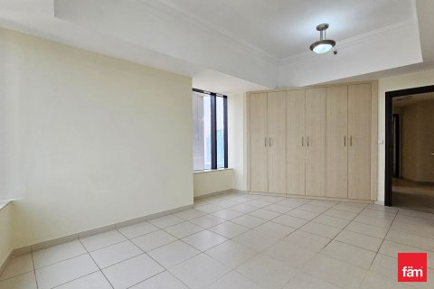 Apartment in Dubai 4 bedrooms, 216.1 sq.m. № 55090 - photo 8