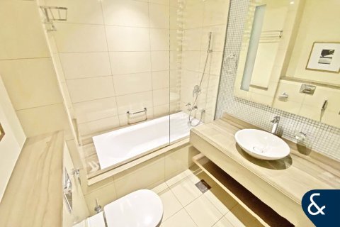 Снять в аренду квартиру в DAMAC Towers by Paramount, Бизнес-Бэй, Дубай: 2 спальни, 141м², № 88768 - фото 9