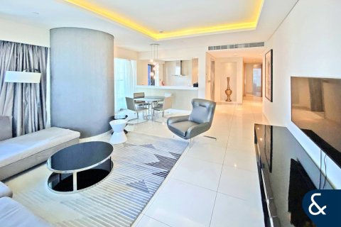 Снять в аренду квартиру в DAMAC Towers by Paramount, Бизнес-Бэй, Дубай: 2 спальни, 141м², № 88768 - фото 2