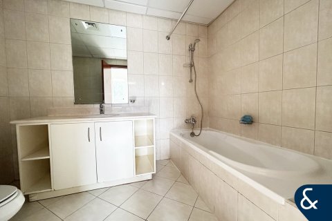 Apartment in Motor City, Dubai 2 bedrooms, 139 sq.m. № 88770 - photo 13