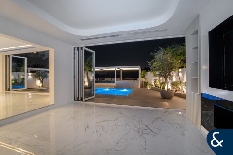 Villa en Jumeirah Golf Estates, Dubai, 5 dormitorios, 795 m², № 88777 - foto 11