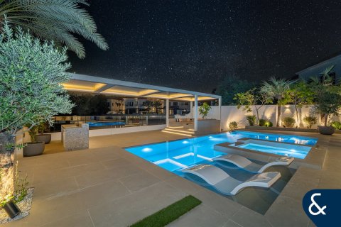 Villa en Jumeirah Golf Estates, Dubai, 5 dormitorios, 795 m², № 88777 - foto 29