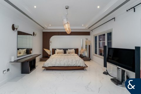 Villa en Jumeirah Golf Estates, Dubai, 5 dormitorios, 795 m², № 88777 - foto 15