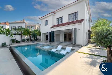 Villa en Jumeirah Golf Estates, Dubai, 5 dormitorios, 795 m², № 88777 - foto 4
