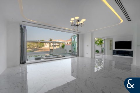 Villa en Jumeirah Golf Estates, Dubai, 5 dormitorios, 795 m², № 88777 - foto 10