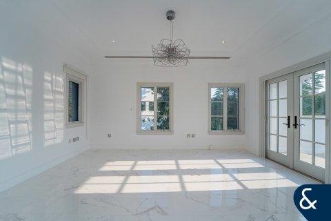 Villa en Jumeirah Golf Estates, Dubai, 5 dormitorios, 795 m², № 88777 - foto 21