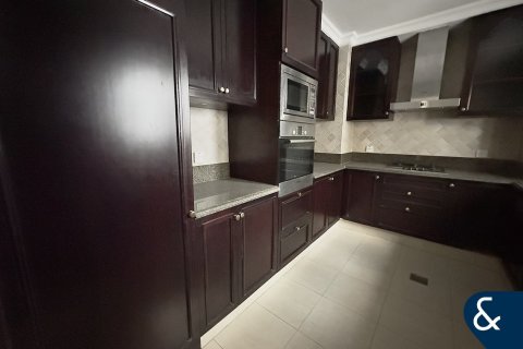 Apartment in Downtown Dubai (Downtown Burj Dubai), Dubai 2 bedrooms, 133 sq.m. № 88766 - photo 2