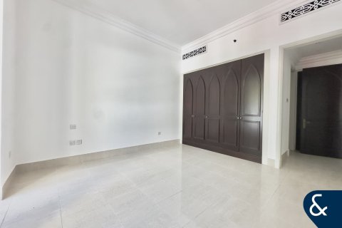 Apartment in Downtown Dubai (Downtown Burj Dubai), Dubai 2 bedrooms, 133 sq.m. № 88766 - photo 7