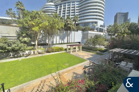 Apartment in Downtown Dubai (Downtown Burj Dubai), Dubai 2 bedrooms, 133 sq.m. № 88766 - photo 16