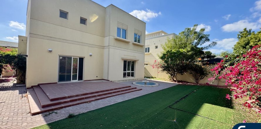 فيلا في Meadows, دبي 3 غرف نوم, 527 م² رقم 88783