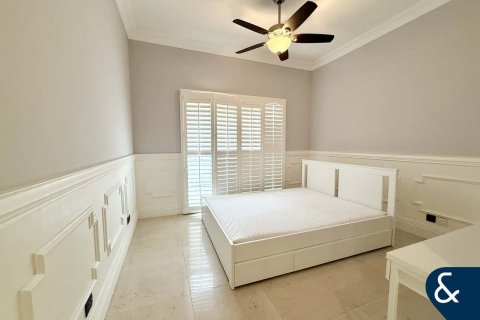 Townhouse in Meadows, Dubai 5 bedrooms, 343 sq.m. № 88781 - photo 7