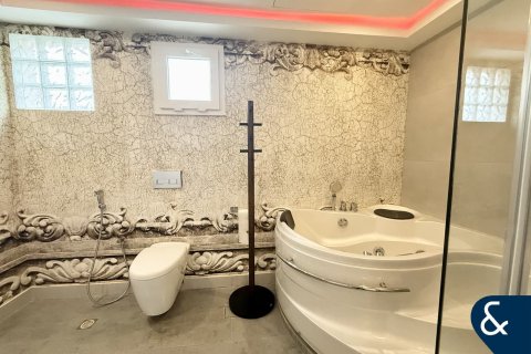 Townhouse in Meadows, Dubai 5 bedrooms, 343 sq.m. № 88781 - photo 29