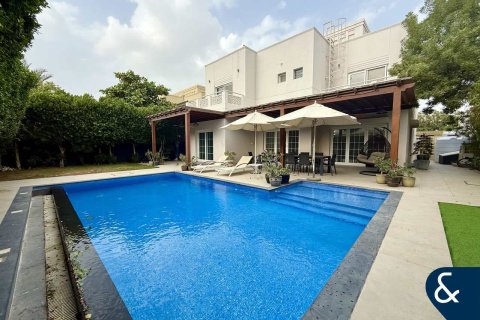 Townhouse in Meadows, Dubai 5 bedrooms, 343 sq.m. № 88781