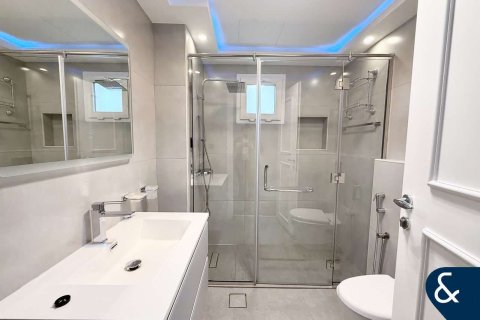 Townhouse in Meadows, Dubai 5 bedrooms, 343 sq.m. № 88781 - photo 21
