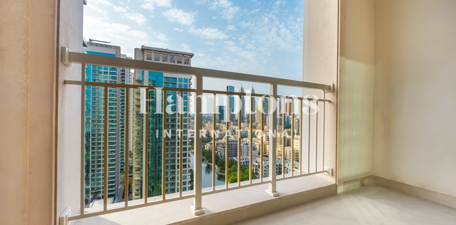Appartement à Tanaro, The Views, Dubai, 2 chambres, 123.654 m², № 103331