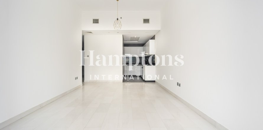 Apartamento en Cayan Tower, Dubai Marina, Dubai, 1 dormitorio, 81.383 m², № 103330