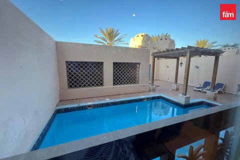 Adosado en Palm Jumeirah, Dubai, 3 dormitorios, 416.7 m², № 11520 - foto 20