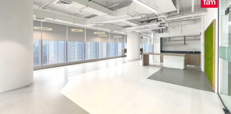 Oficina en Business Bay, Dubai, 984 m², № 11530