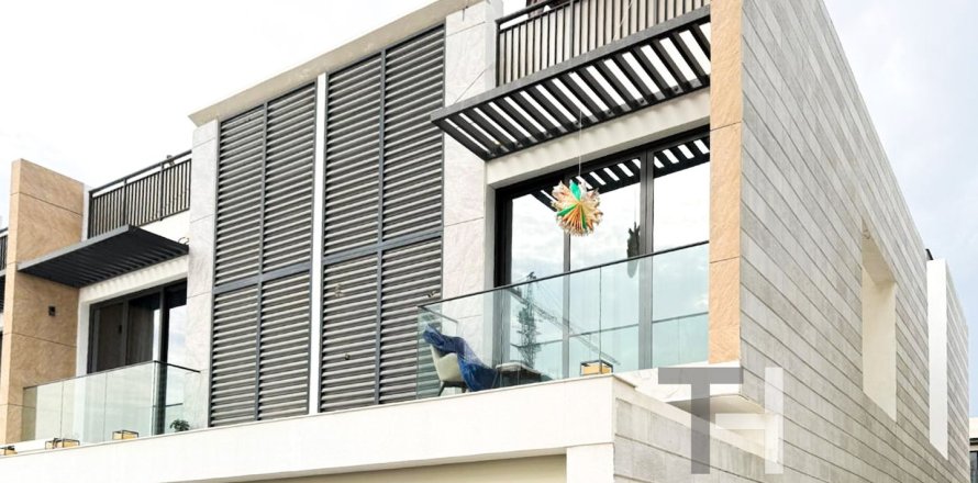 Townhouse in Al Furjan, Dubai 4 bedrooms, 181 sq.m. № 16312